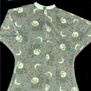 Sleeping baby zipadee-zip